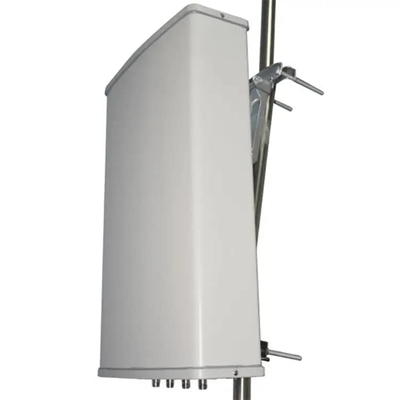 Antenna de comunicação da torre do painel do setor da estação base