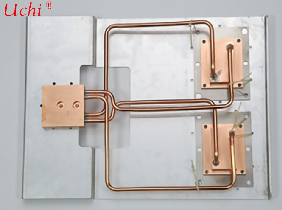 Placa de Resfriamento Líquido Planar sem Sulcos com Substrato Plano Liso e Compatibilidade com Adesivo Térmico para Gerenciamento de Calor